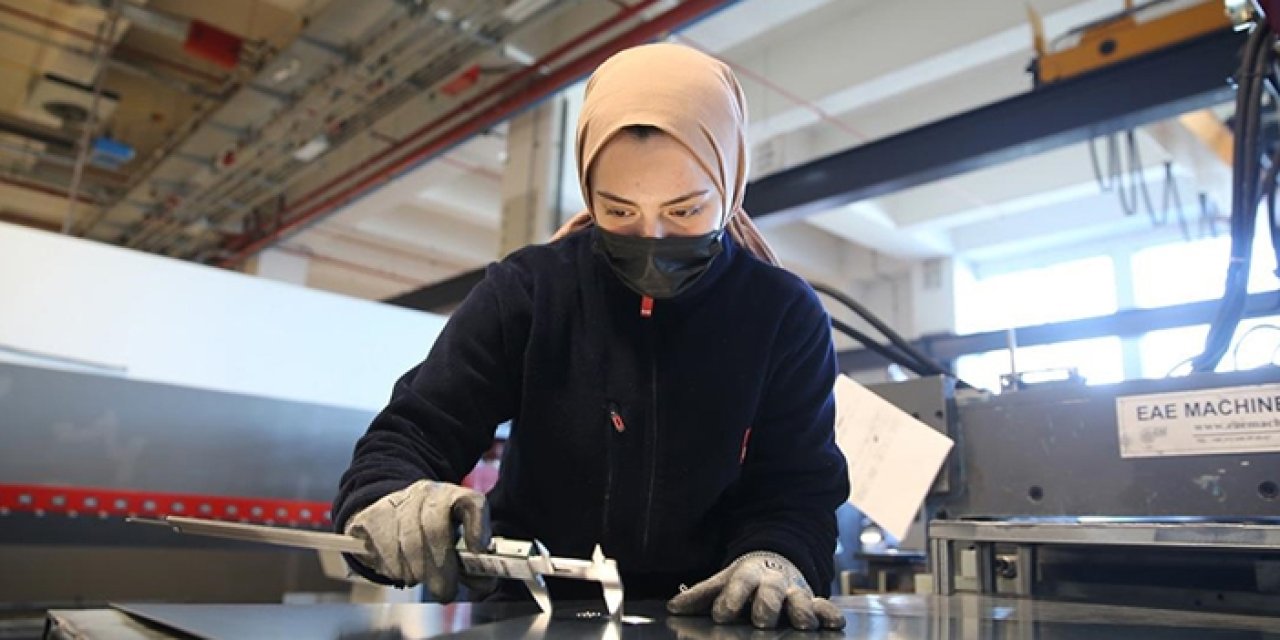 Kadın çalışanların hakları için kritik çağrı: Süt izni ve çalışma koşulları yeniden düzenlensin