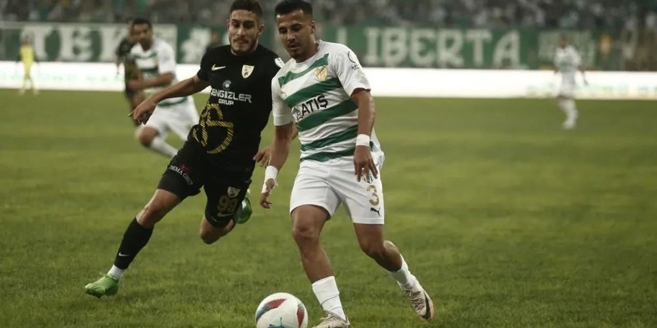 Muş'ta Bursaspor’a büyük ayıp: Irkçı slogan attılar, taş fırlattılar