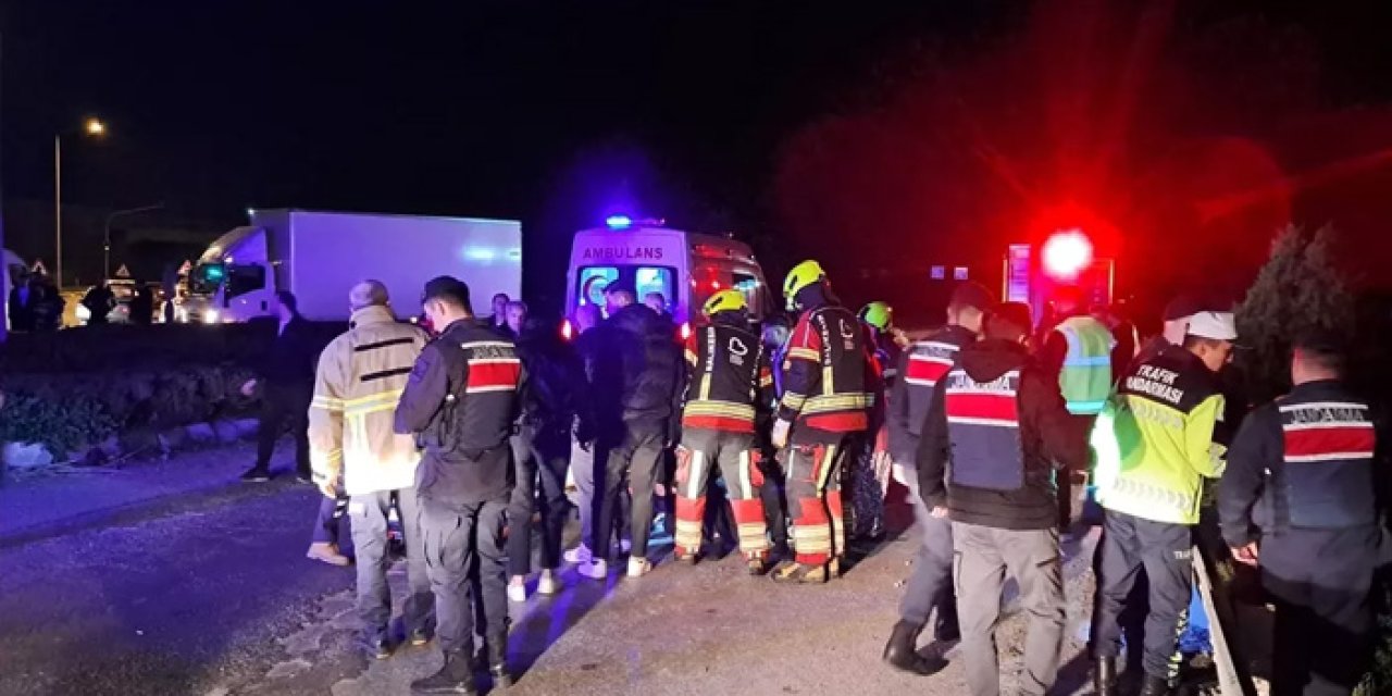 Balıkesir'de Katliam Gibi Kaza: 1 Ölü, 6 Yaralı