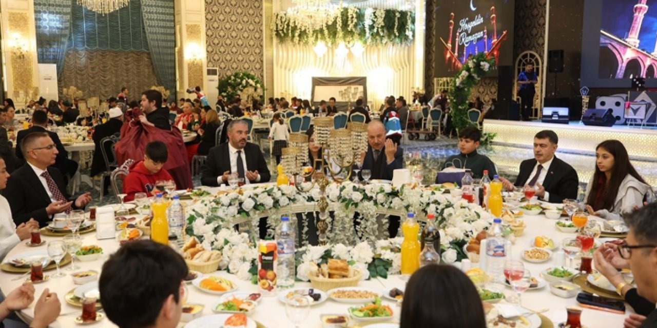 Pursaklar’da anlamlı iftar: Yetim ve öksüz çocuklarla Ramazan buluşması