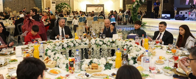 Pursaklar’da anlamlı iftar: Yetim ve öksüz çocuklarla Ramazan buluşması