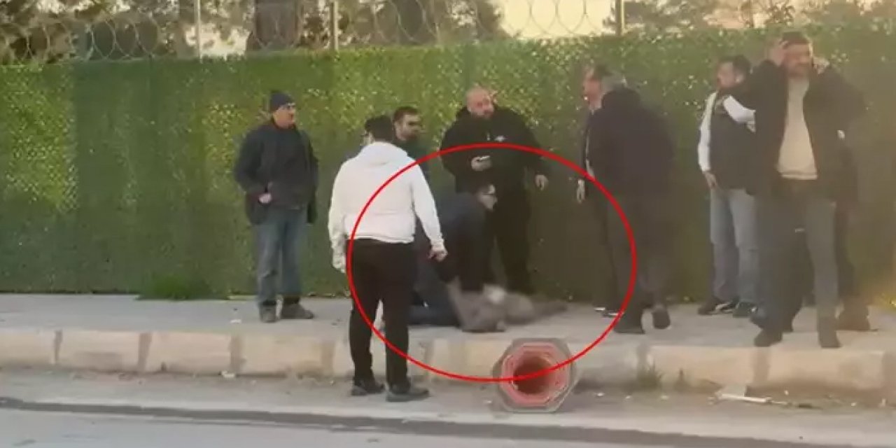 Otomobilin çarptığı bisikletli hayatını kaybetti