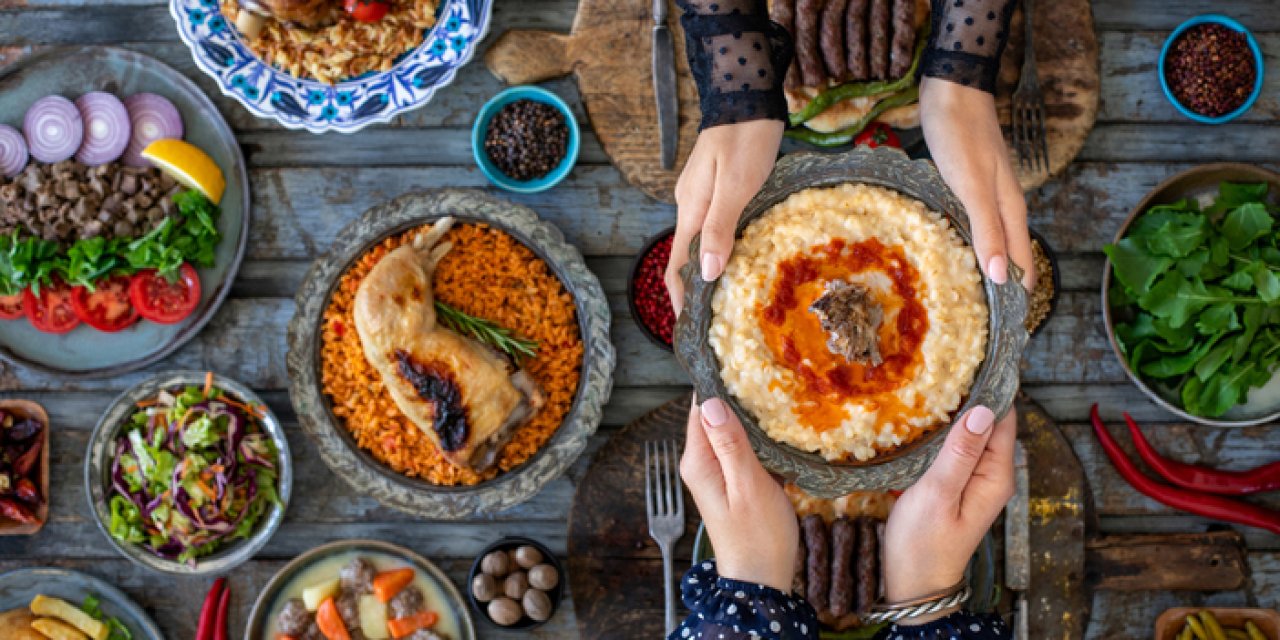 İftar sofralarının birleştirdiği kalpler