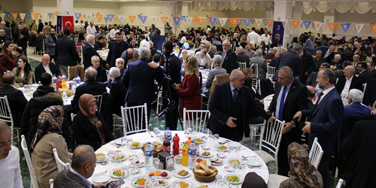 AK Parti Mamak’tan vefa iftarı: Birlik ve paylaşma sofralara yansıdı