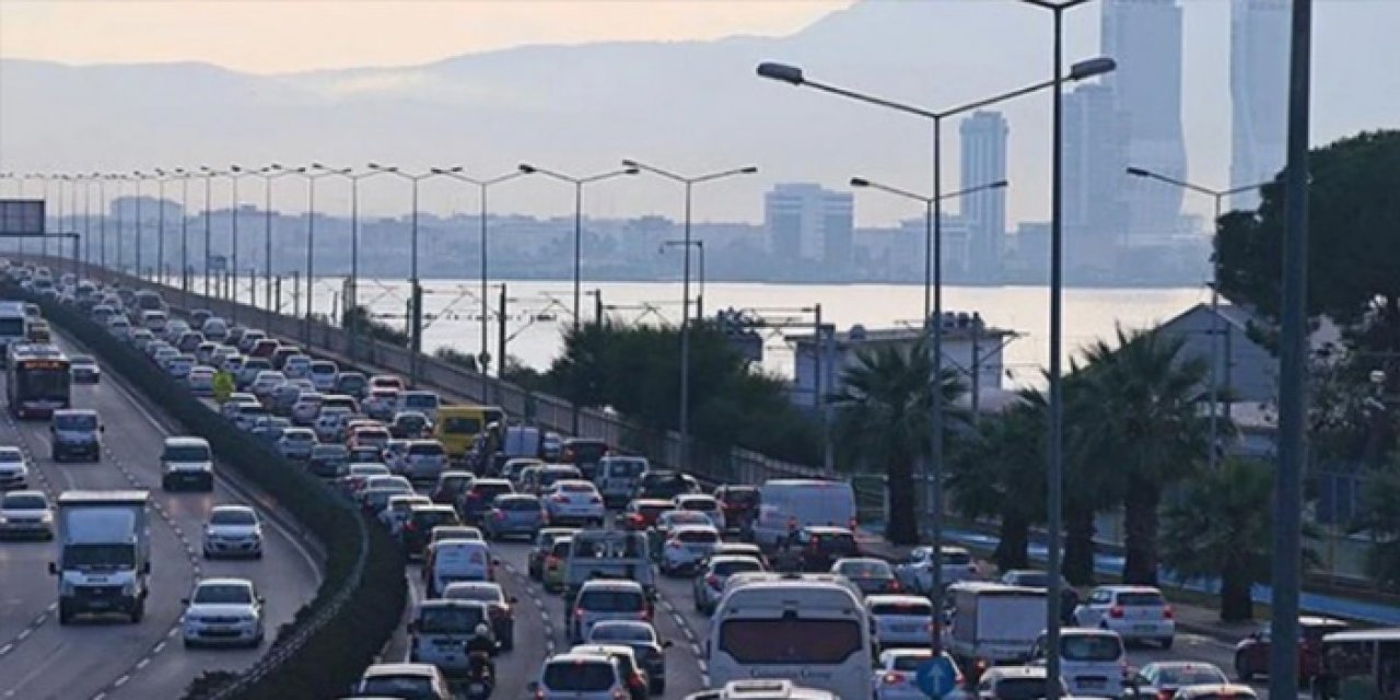 Ara tatil bayramla birleşti, sürücüler erken yola çıktı