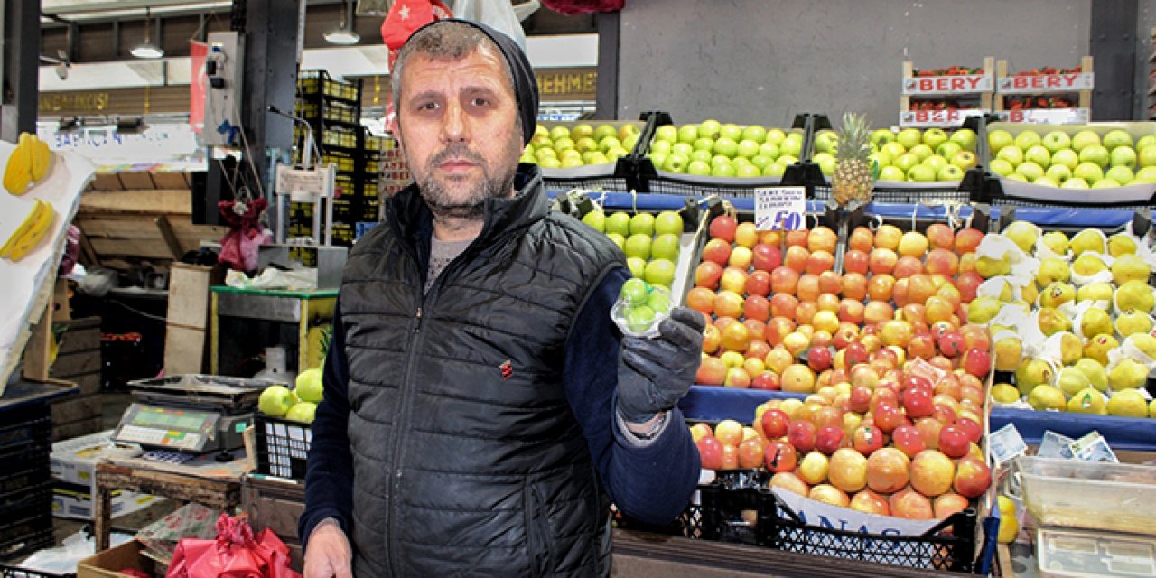 Özenle toplanan erikler ilk defa tezgâhta: 4 tanesi 100 lira