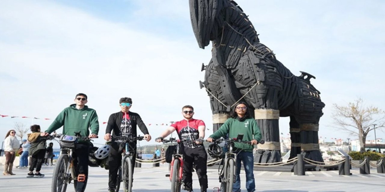 Şehitleri anmak için Ankara’dan Çanakkale’ye pedal çevirdiler