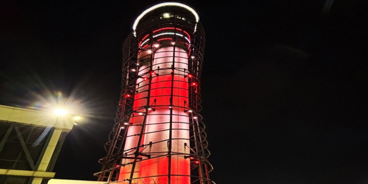 Sabiha Gökçen’de 18 Mart Gururu! Kontrol Kulesi Ay-Yıldız Oldu
