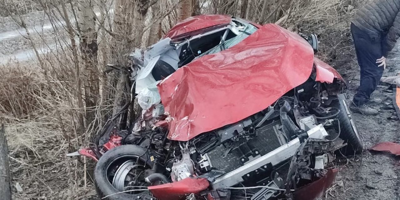 Otomobil, şarampole uçtu: 2 ölü, 5 yaralı