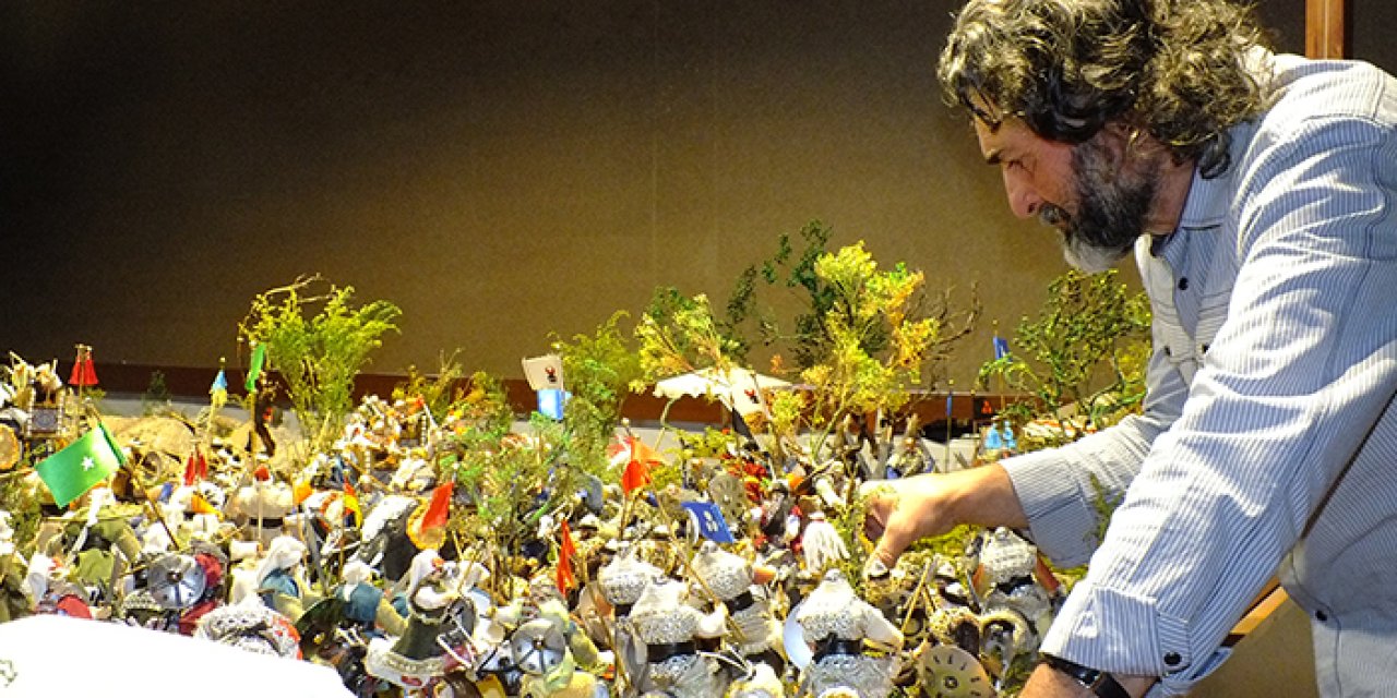 Köylü ressamdan dikkat çeken eser: Ankara Savaşı’nın üç boyutlu maketini hazırladı