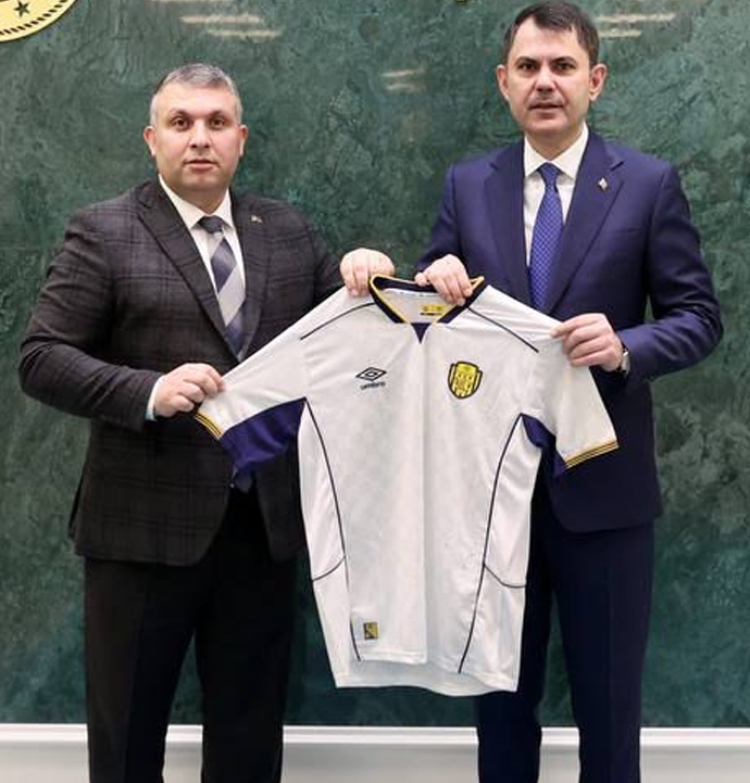 Ankaragücü’nden bakan kuruma ziyaret: Projeler masaya yatırıldı