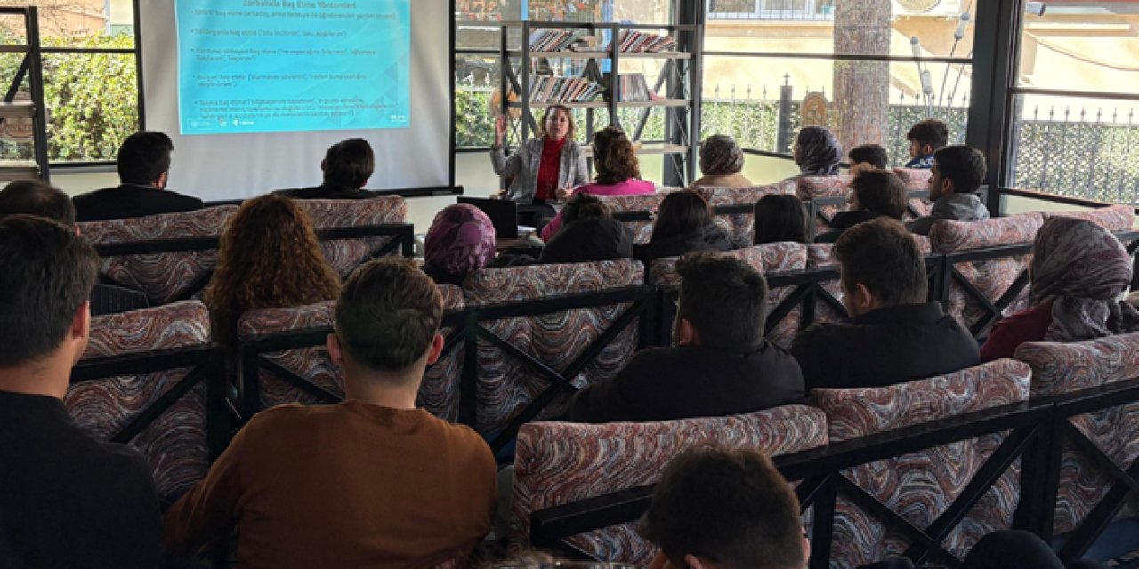 Sincan’da dijital tehlikelere karşı bilinçlenme toplantısı yapıldı