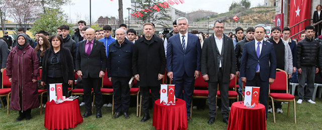 Keçiören’de Kütüphaneler Haftası etkinliği: “Bir Diriliştir Çanakkale” söyleşisi