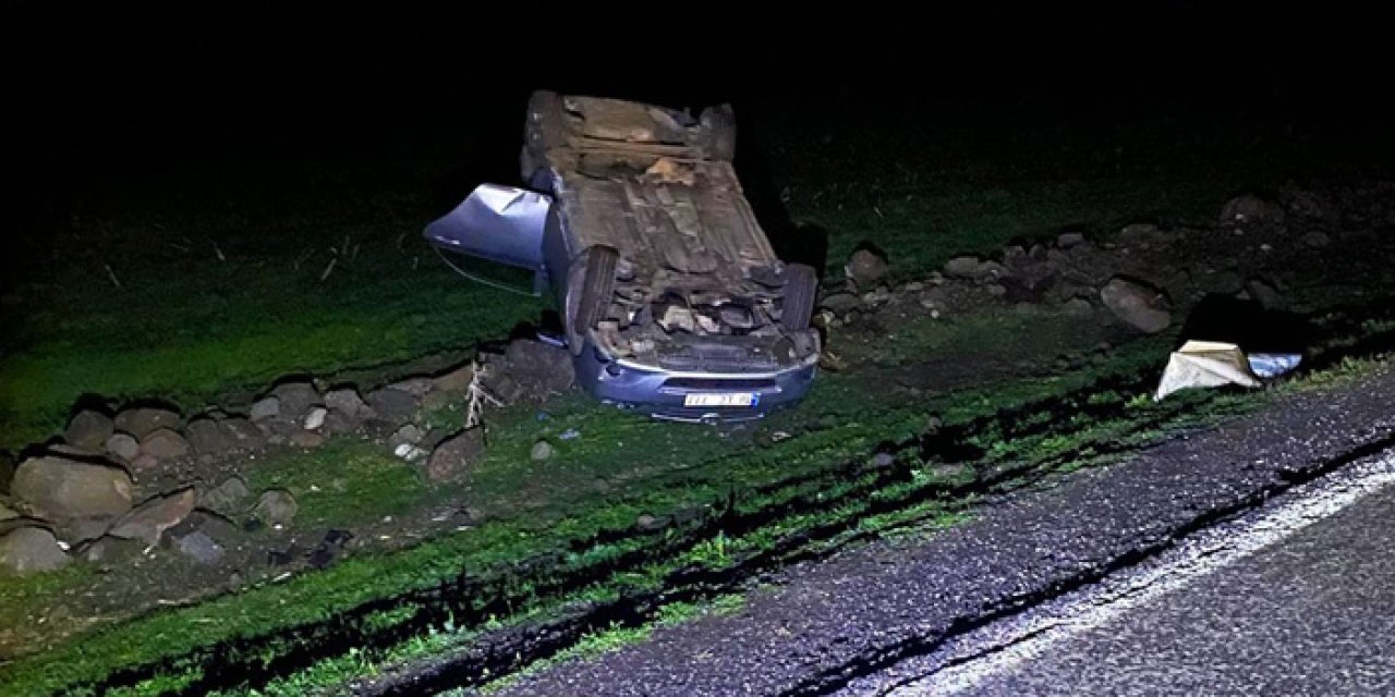 Siverek'te Korkutan Kaza: Otomobil Şarampole Yuvarlandı, 5 Yaralı!