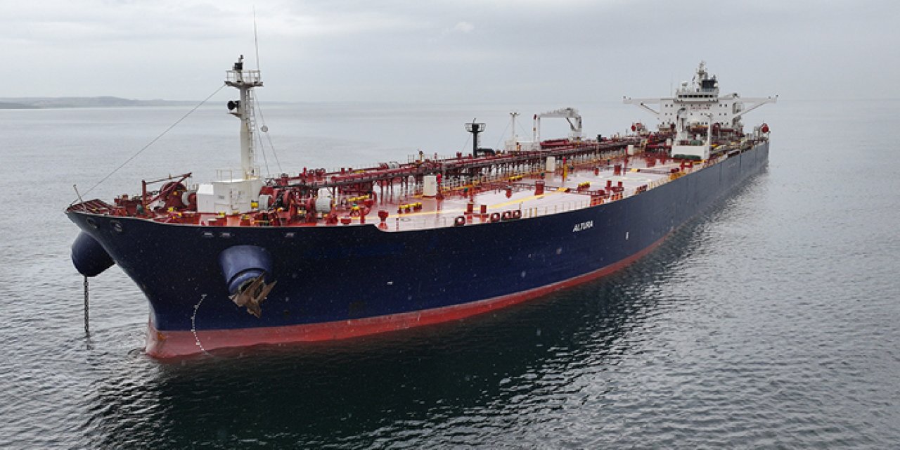 Karadeniz’de saldırıya uğrayan“Altura” Kilyos’a demirlendi