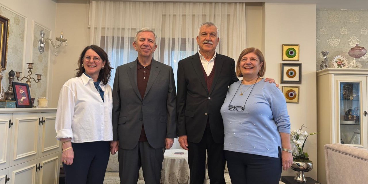 Mansur Yavaş eşiyle Zeydan Karalar’ı ziyaret etti
