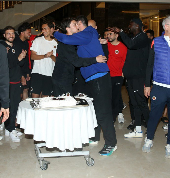 Gençlerbirliği’nde sürpriz kutlama: Genç futbolcu mutluluğunu gizleyemedi