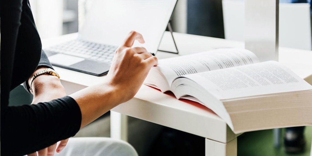 Lisansüstü eğitimde doğum yapan kadınlara ek süre