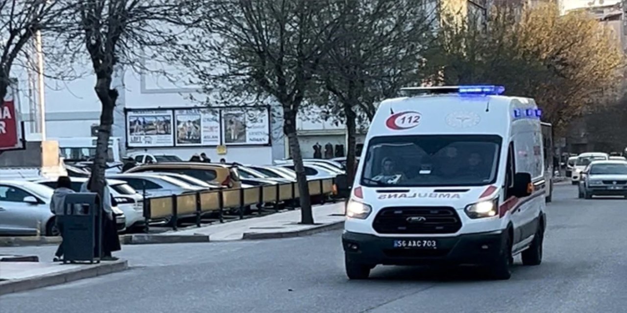 Budama yaparken ağır yaralandı, ambulansta kalp krizi geçirdi
