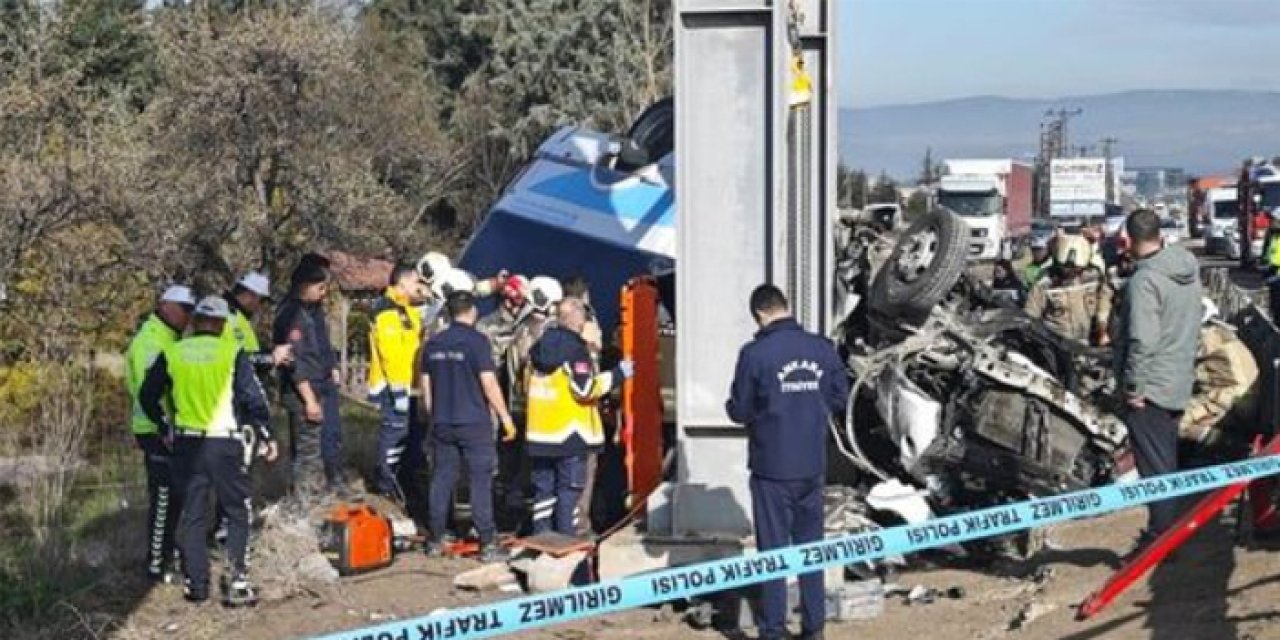 Ankara’da feci kaza: Çok sayıda ölü ve yaralı var