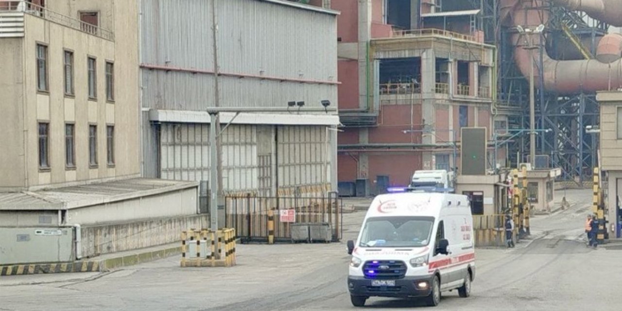 Kocaeli'de fabrikada yükleme platformu çöktü: 3 ölü, 1 yaralı