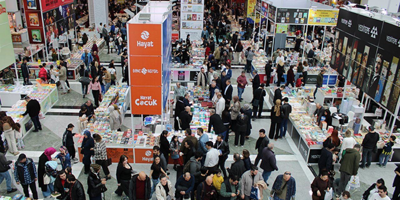 Ankara Kitap Fuarı ziyaretçi akınına uğruyor: 12 Nisan’a kadar devam edecek