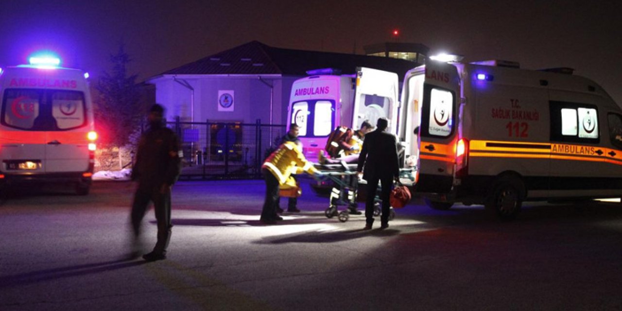 Şanlıurfa'da iki otomobil çarpıştı, 3 ölü 1 ağır yaralı