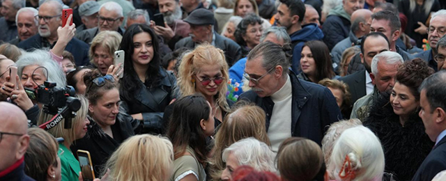 Etimesgut’a yeni kültür merkezi: Tiyatro oyunu ile açıldı