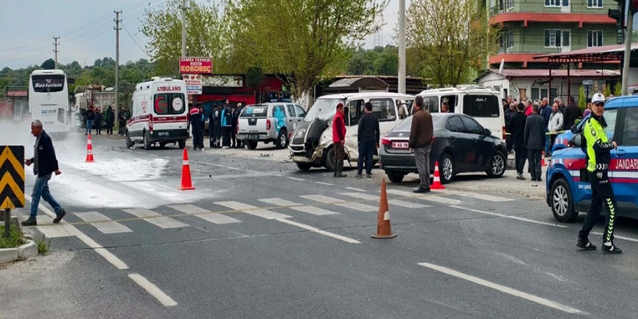 Aydın’da feci kaza: Yolcu otobüsü ile minibüs çarpıştı, 1 ölü