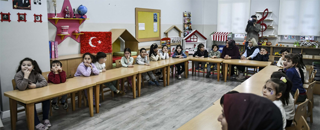 Başkentte tarım seferberliği: Minikler toprakla buluştu