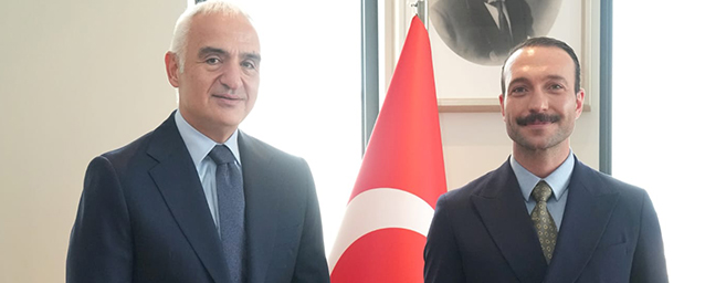 Kültür Bakanı’ndan Eşref Rüya’nın Kadir’i Görkem Sevindik’e destek