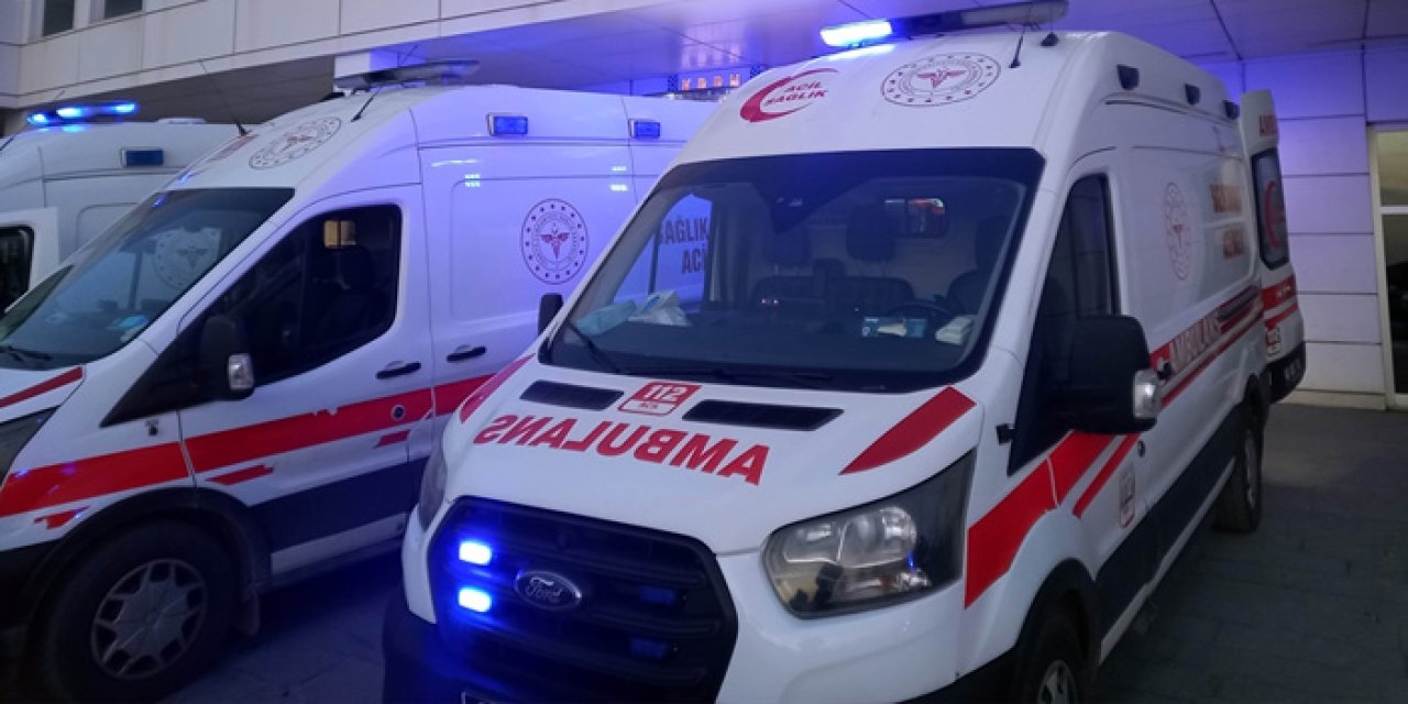 Aksaray'da dehşet: "Yüksek sesle konuşma" uyarısı yapan garson bıçaklandı!