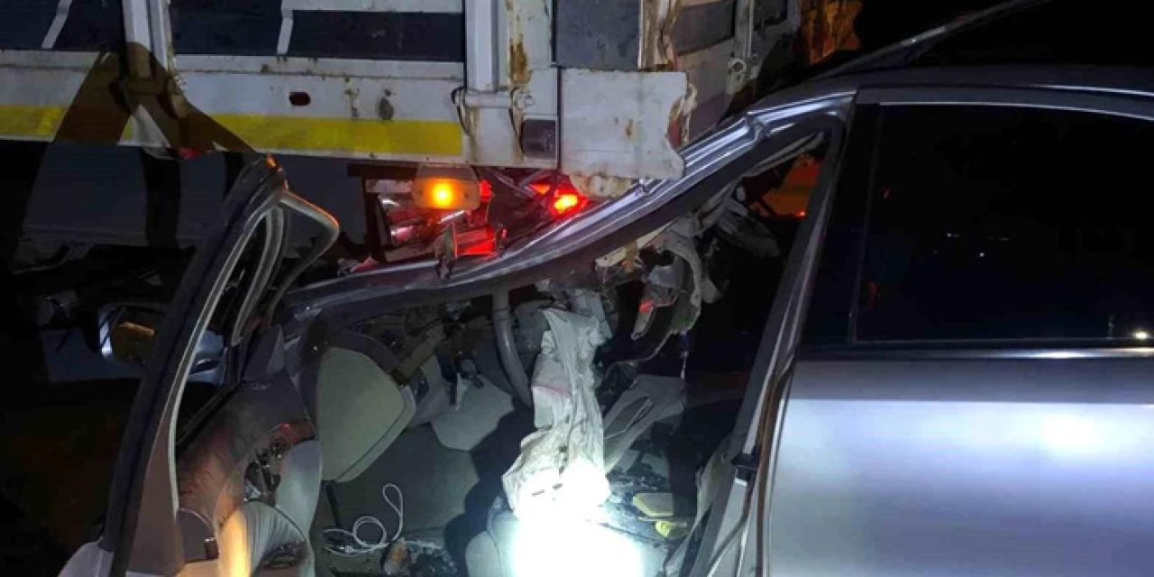 Kırıkkale'de feci kaza: Köy muhtarı park halindeki tıra çarptı!