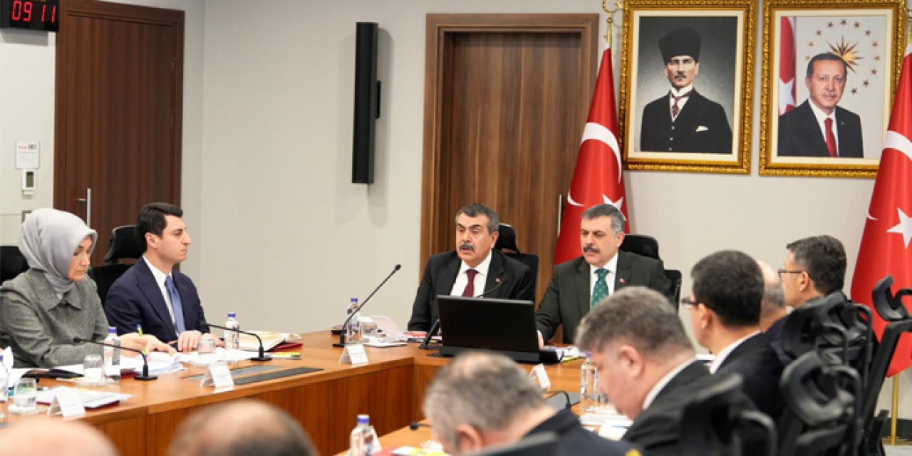 Okul güvenliği için 81 il valisiyle kritik zirve yapıldı