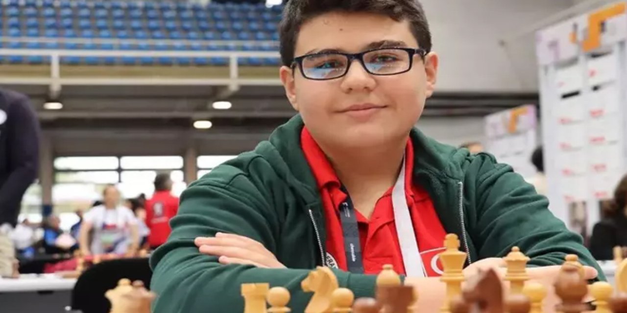 GM Yağız Kaan Erdoğmuş dünya rekoru kırdı