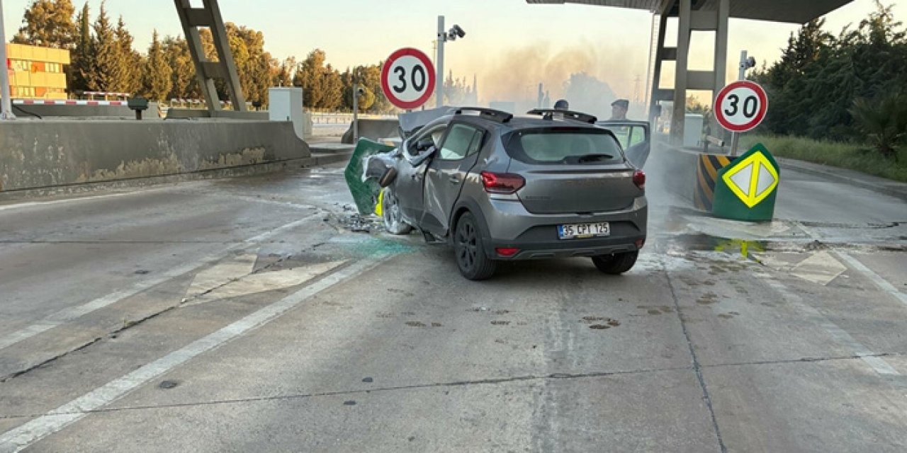 İzmir'de bariyerlere çarpan otomobil alev aldı: 1 ölü