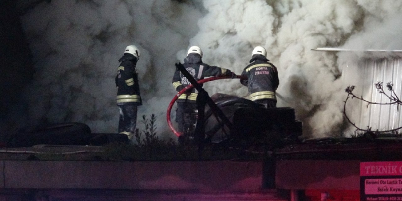 Oto elektrikçi dükkanında yangın: 1’i itfaiye personeli 2 yaralı