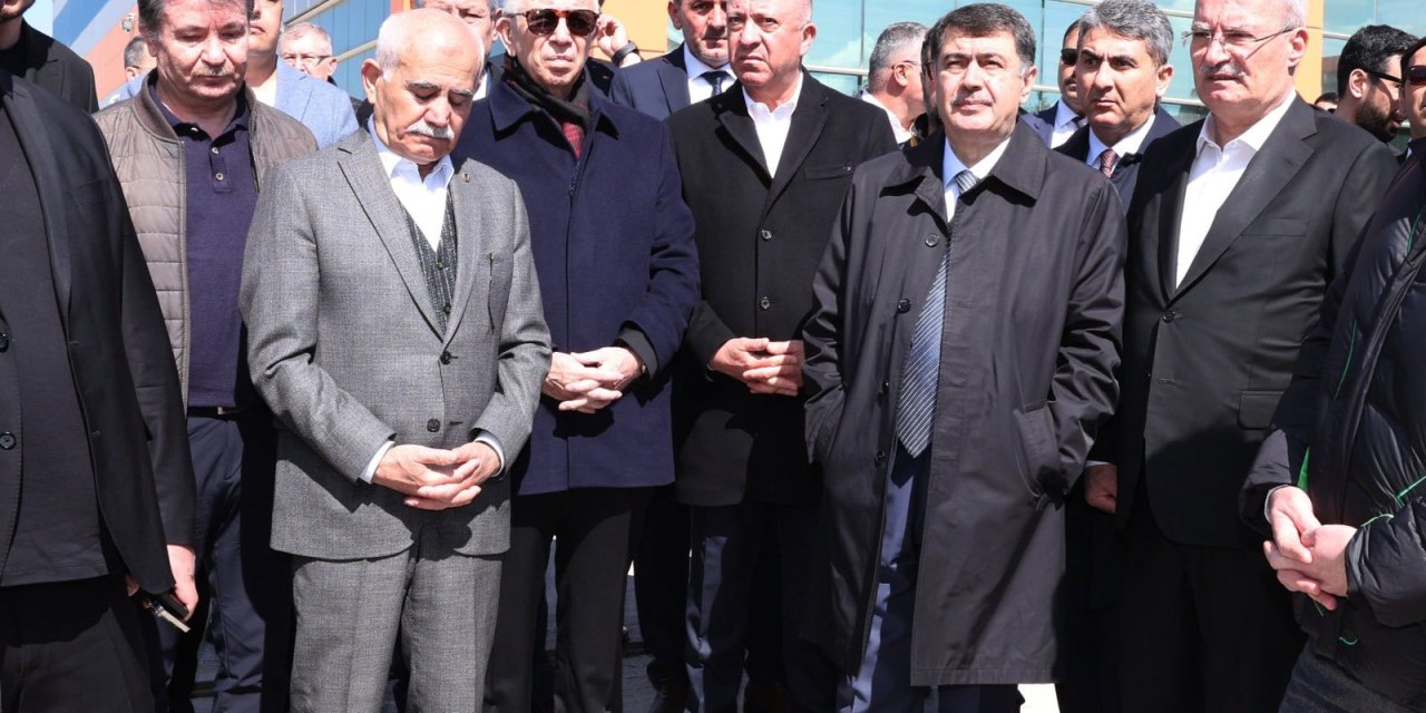 Ankara Sincan’da yanan fabrika ATO Meclis Başkanı’na ait