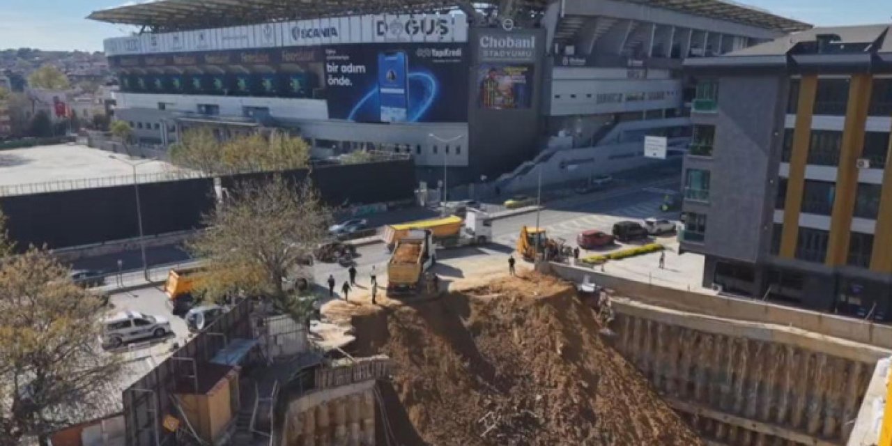 Kadıköy'de inşaat alanında panik: Fore kazıklar çöktü