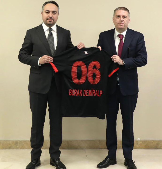 Gençlerbirliği’nden bakanlık ziyareti: Tesis ve proje gündemi masaya yatırıldı