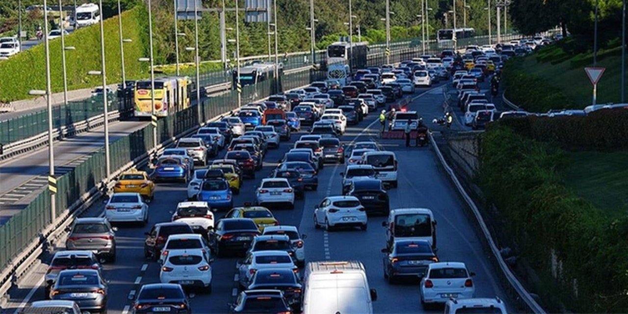 İZSU’dan 3 aylık altyapı hamlesi: Bu cadde trafiğe kapatılıyor, bazı ESHOT hatları rota çevirecek