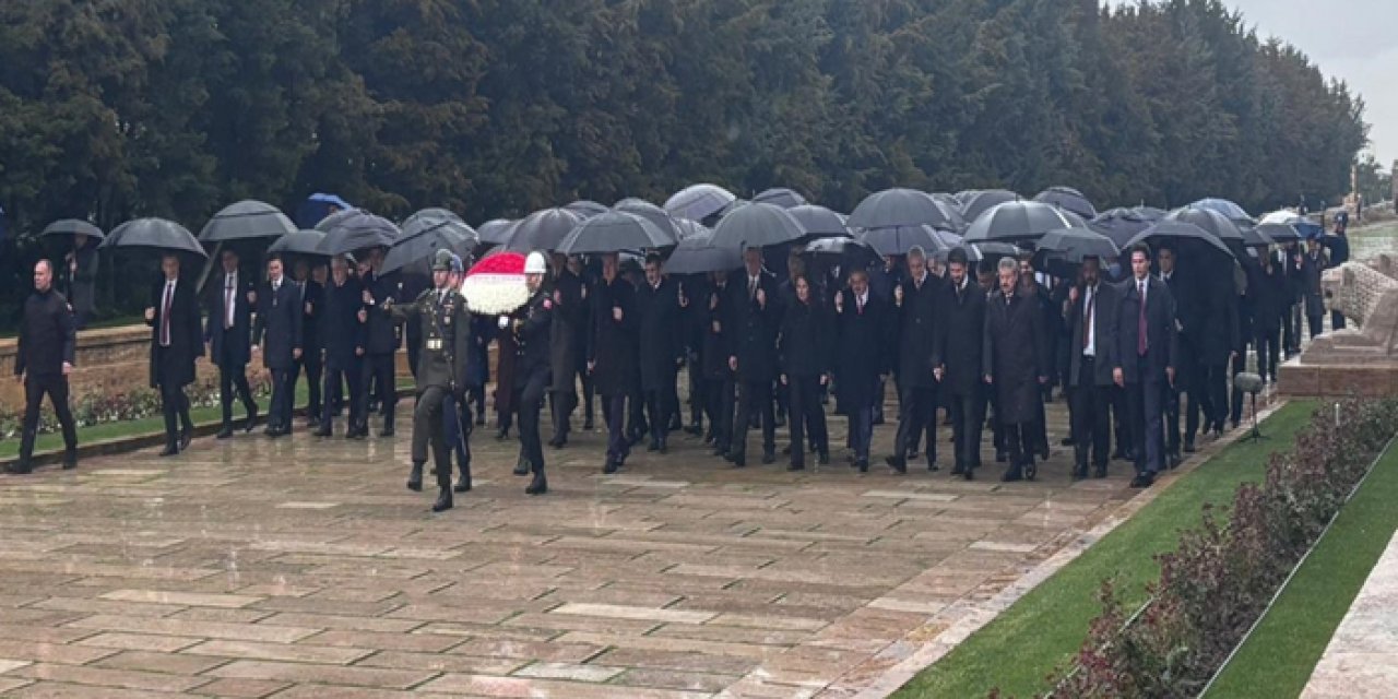 Devlet erkânı 23 Nisan’da Anıtkabir’de buluştu