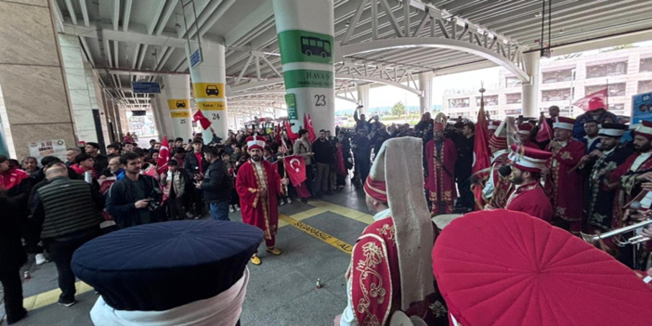 Milli güreşçi Rıza Kayaalp’e Ankara’da coşkulu karşılama