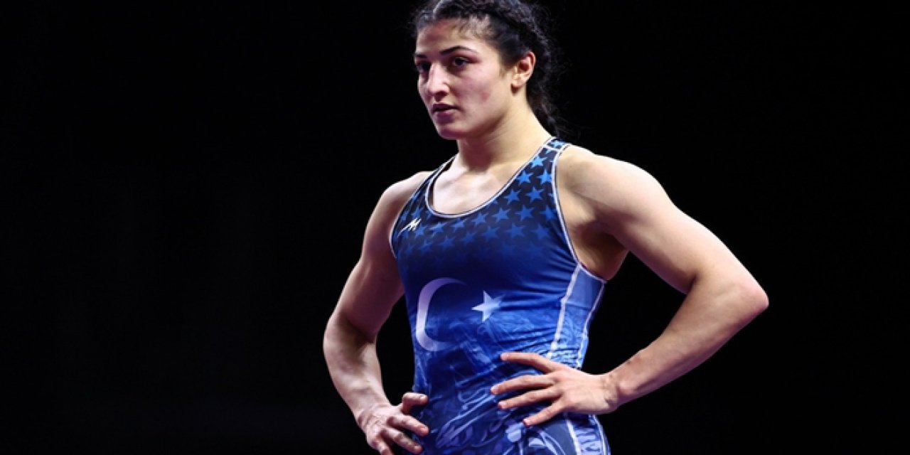 Milli güreşçi Elvira Süleyman Kamaloğlu, Avrupa ikincisi oldu