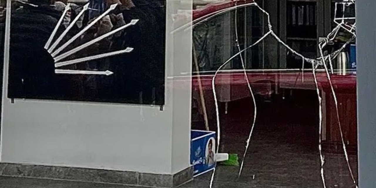 Keçiören’de CHP ilçe binasına saldırı gerçekleşti