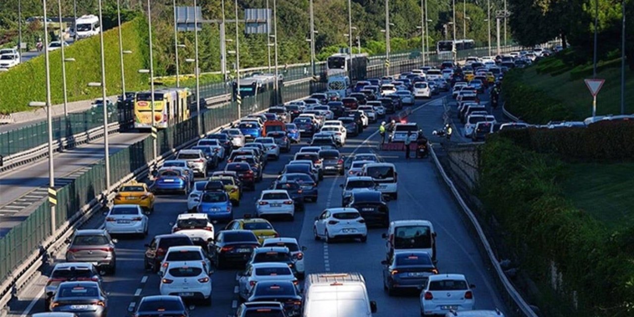 1 Mayıs’ta İzmir’de bazı yollar trafiğe kapatılacak