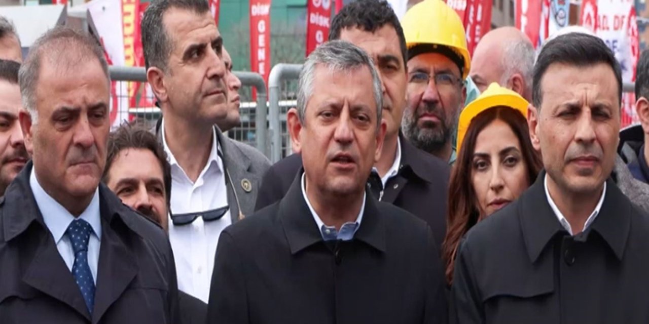 Özgür Özel 1 Mayıs kutlamalarına katıldı