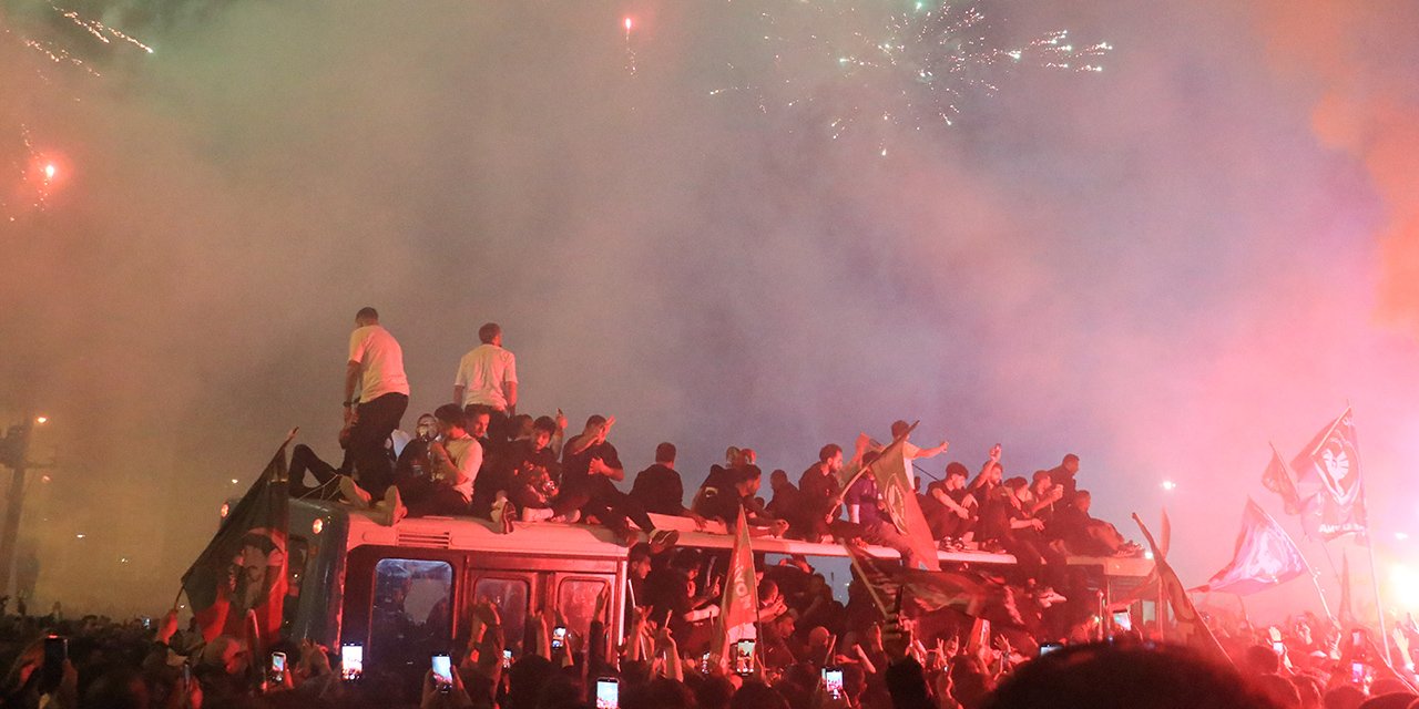 Amedspor’un Süper Lig kutlamasında kan aktı. Diyarbakır’da bir kişi ağır yaralandı