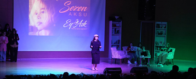 Keçiören’de çocuklar sahneye damga vurdu: Müzikli oyunlar ayakta alkışlandı