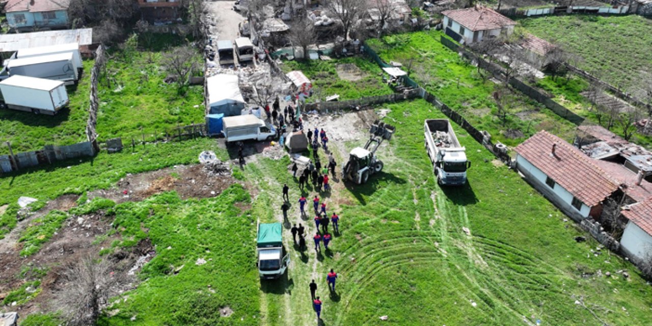 Sincan’da kaçak yapılara geçit yok: Ruhsatsız ahırlar mühürlendi